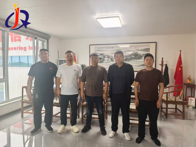 Xarici bazarları dərindən inkişaf etdirən Jinqi Mining Machinery Cənubi Amerikanın daha bir allüvial qızılın yuyulması və emalı avadanlığı layihəsini təmin edir.